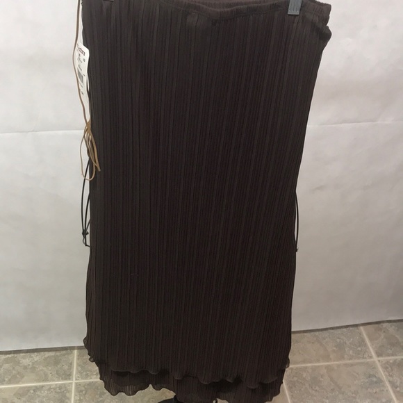 Three Pink Hearts Skirt - Picture 2 of 3